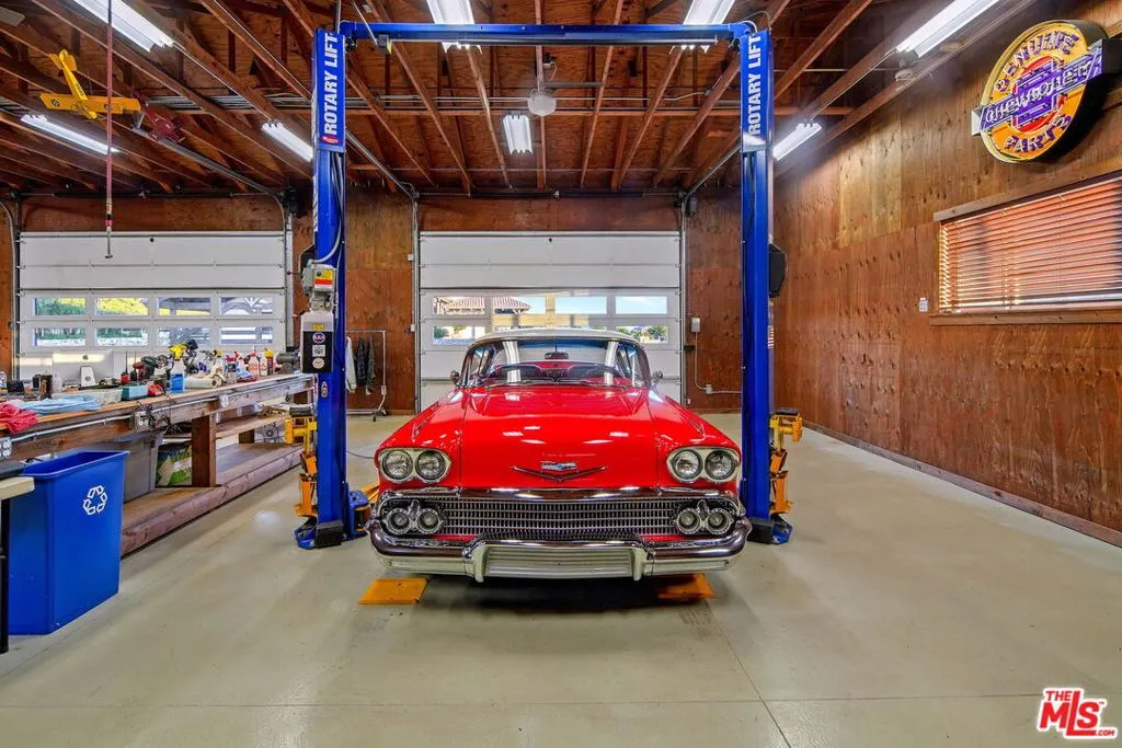 12486 Yerba Buena Road, Malibu, California 90265 home-pic-37